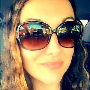 Meet your Posher, Lindsay